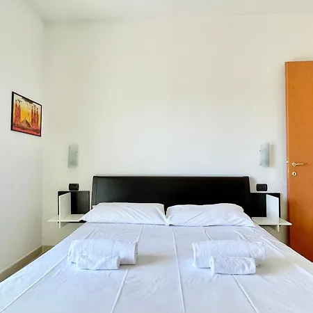 Bilocale Con Terrazzo E Parcheggio - Alba Blu *