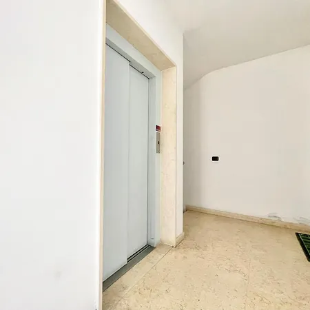 Bilocale Con Terrazzo E Parcheggio - Alba Blu Apartman Rimini