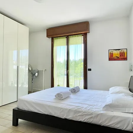 Bilocale Con Terrazzo E Parcheggio - Alba Blu *