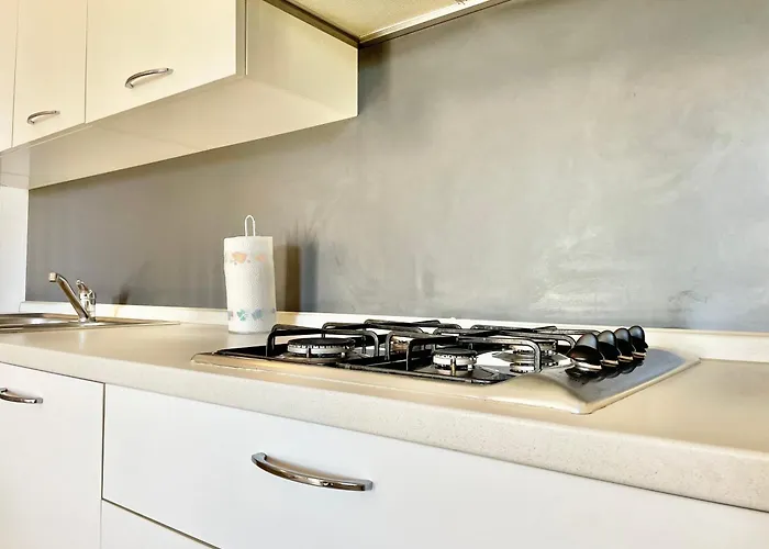 Bilocale Con Terrazzo E Parcheggio - Alba Blu *